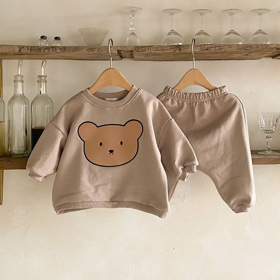 Kids jogger and jumper set with large teddy face fleece material in brown colour