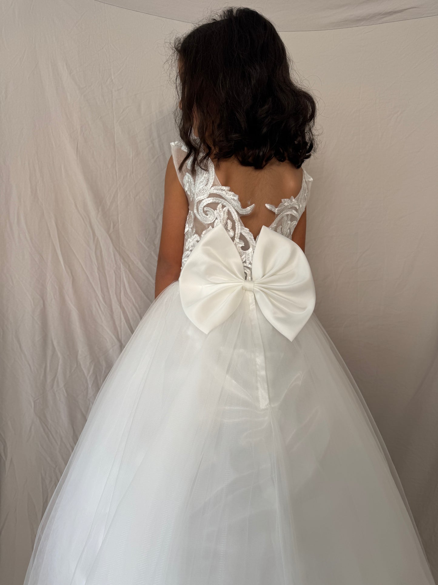 Elegant White Lace & Tulle Flower Girl Dress with Bow