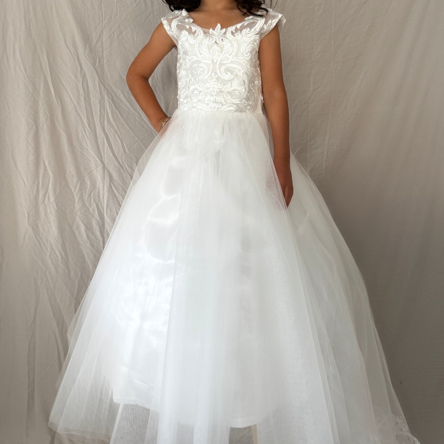 Elegant White Lace & Tulle Flower Girl Dress with Bow