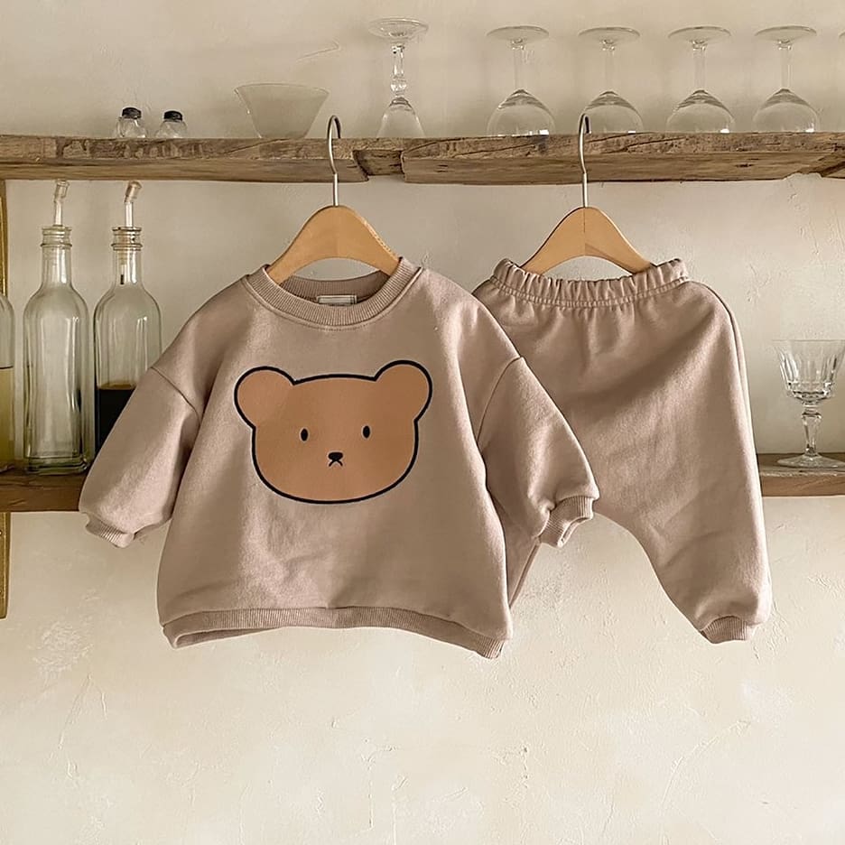 Kids jogger and jumper set with large teddy face fleece material in brown colour 